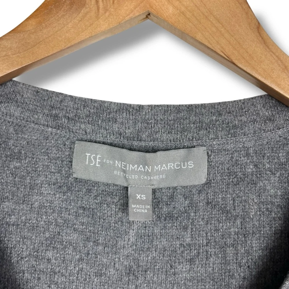 TSE for Neiman Marcus Cashmere Sweater V Neck Oversized Grey XS Quiet Luxury